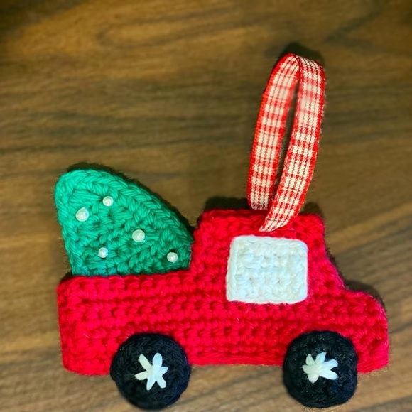 Red Truck Christmas Tree 🎄Ornament Handmade 🧶- Brand New - Picture 2 of 5
